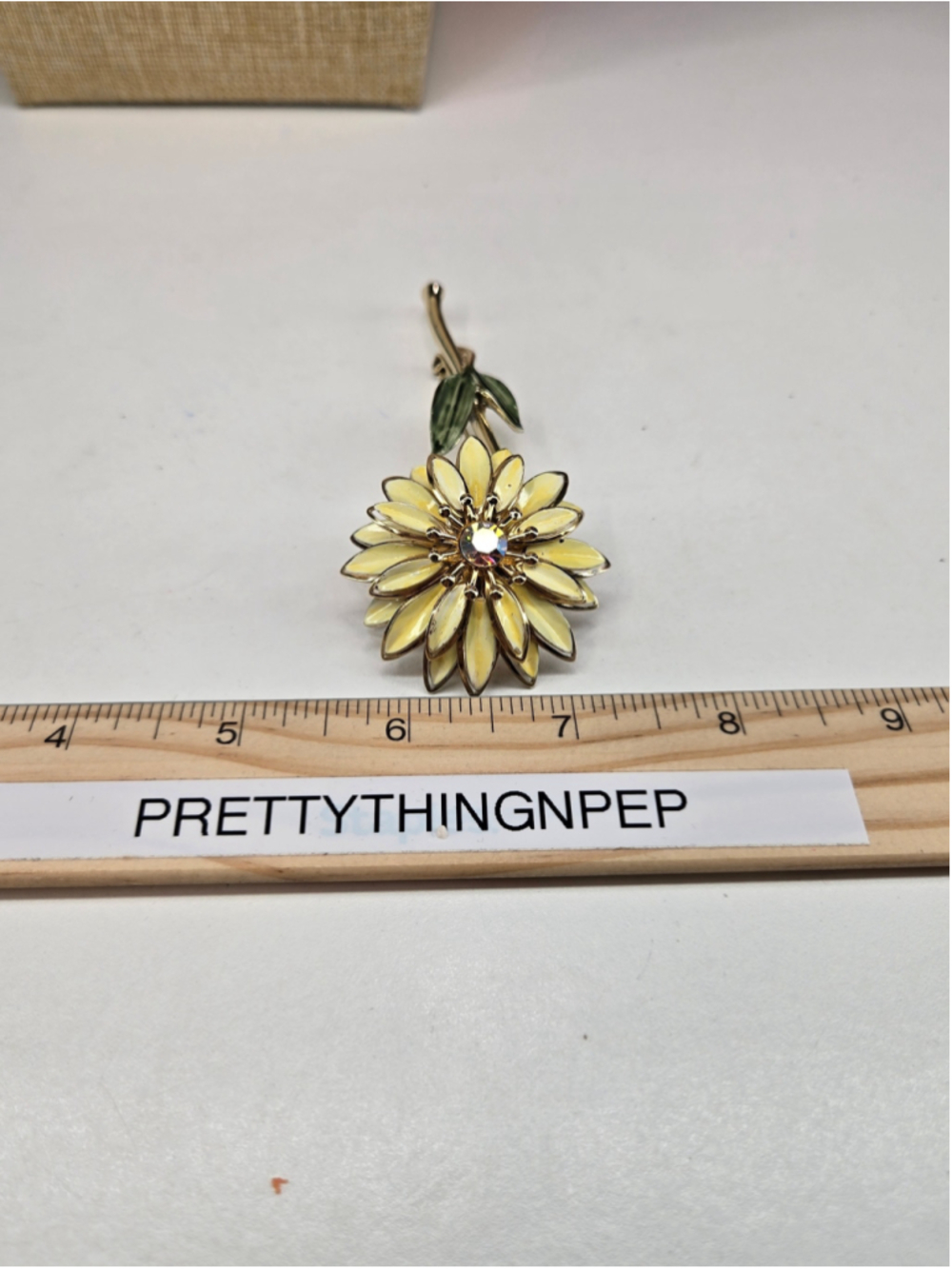 Vintage Coro Gold-Tone Cream Flower Brooch Rhinestone Large Collectible Daisy - Picture 11 of 13